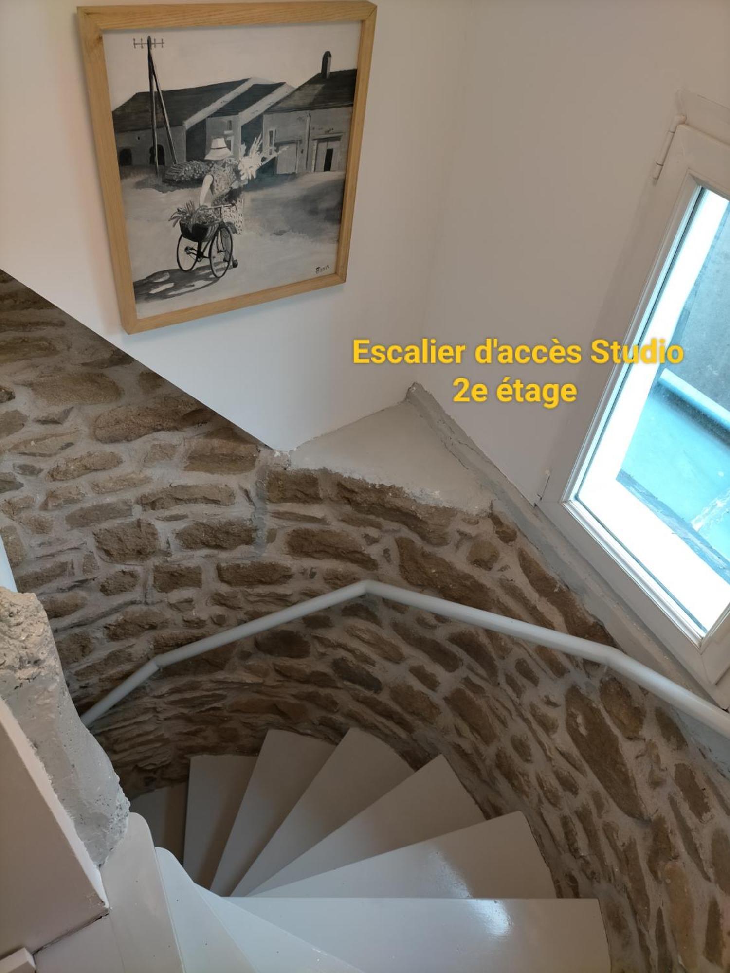 Le 1 St Yves Studios Treguier Luaran gambar