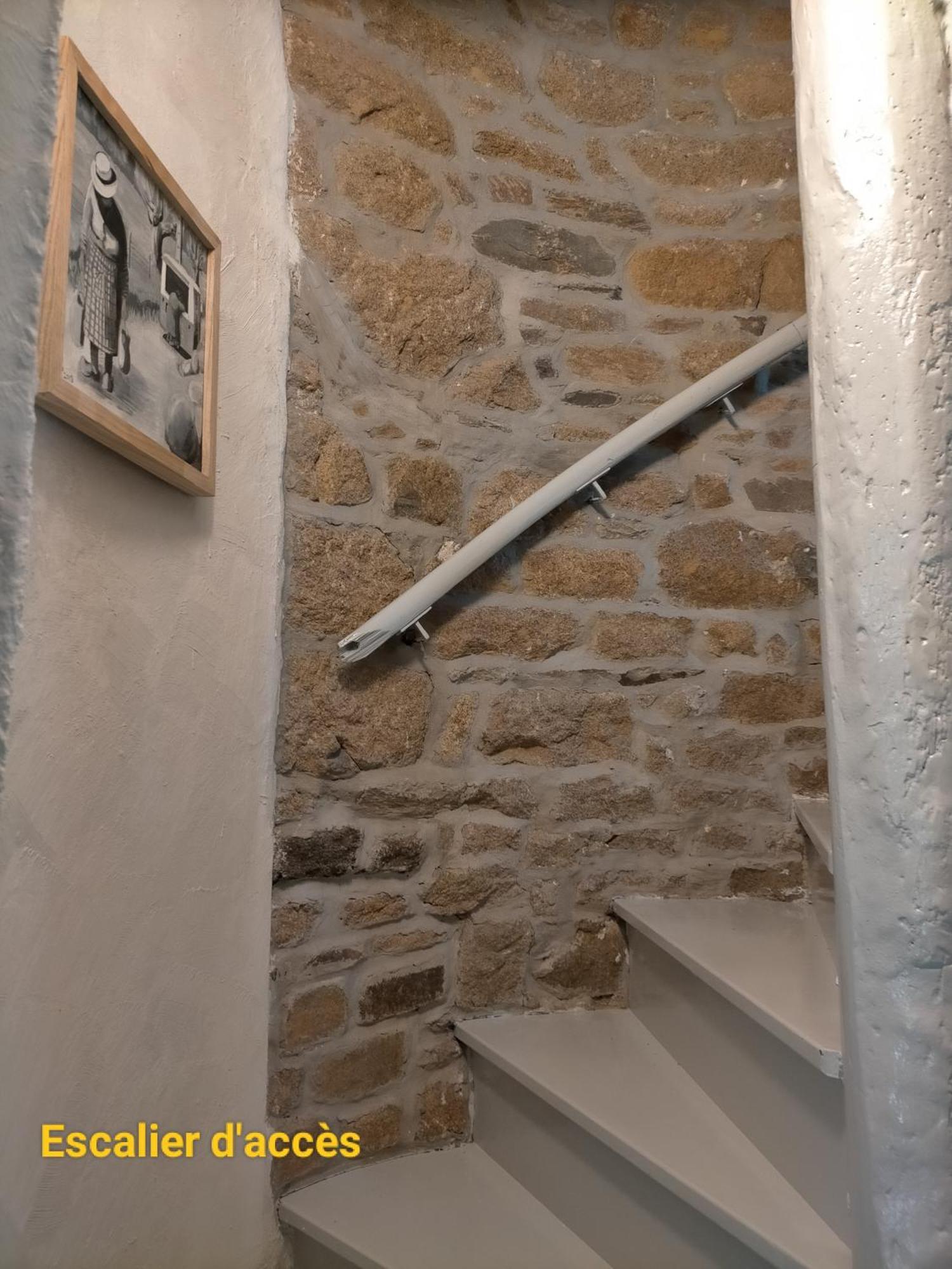 Le 1 St Yves Studios Treguier Luaran gambar